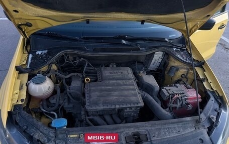 Volkswagen Polo VI (EU Market), 2017 год, 900 000 рублей, 15 фотография