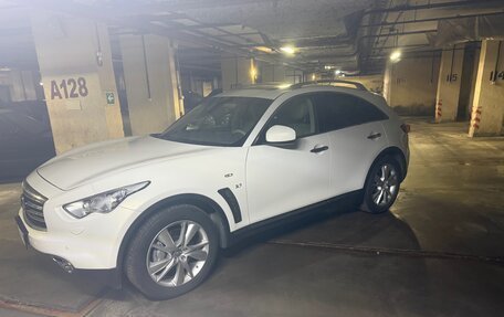 Infiniti QX70, 2017 год, 3 300 000 рублей, 4 фотография