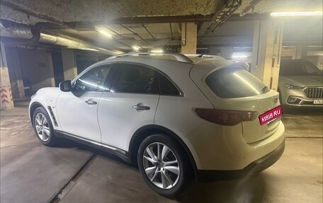 Infiniti QX70, 2017 год, 3 300 000 рублей, 5 фотография
