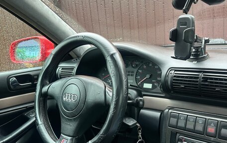 Audi A4, 1998 год, 300 000 рублей, 3 фотография