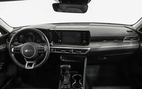 KIA K5, 2021 год, 2 550 000 рублей, 11 фотография
