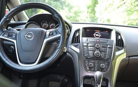 Opel Astra J, 2013 год, 1 230 000 рублей, 10 фотография