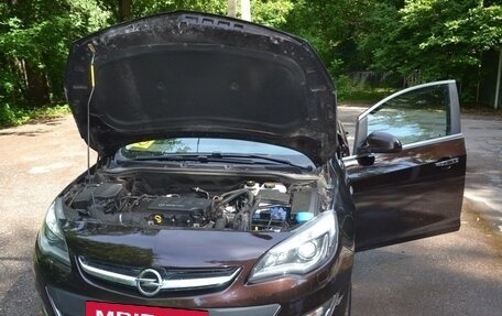 Opel Astra J, 2013 год, 1 230 000 рублей, 9 фотография