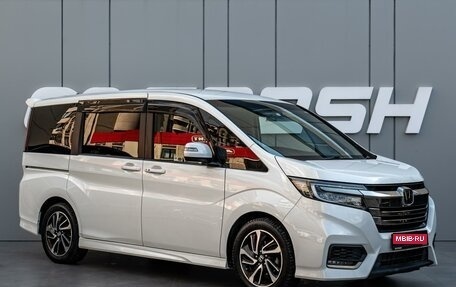 Honda Stepwgn IV, 2019 год, 2 420 000 рублей, 1 фотография