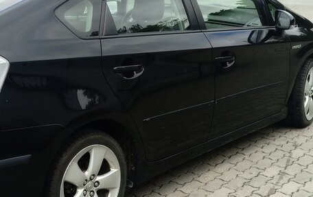 Toyota Prius, 2011 год, 1 150 000 рублей, 3 фотография