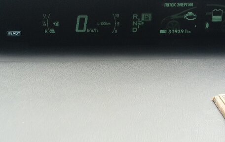 Toyota Prius, 2011 год, 1 150 000 рублей, 11 фотография