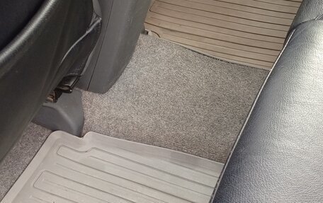 Toyota Prius, 2011 год, 1 150 000 рублей, 22 фотография