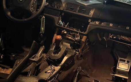 BMW 5 серия, 2001 год, 980 000 рублей, 13 фотография