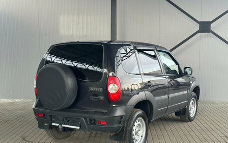 Chevrolet Niva I рестайлинг, 2017 год, 768 000 рублей, 7 фотография