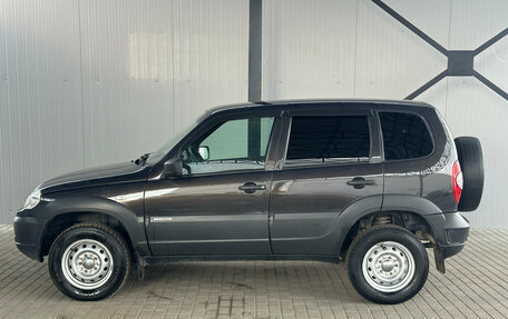 Chevrolet Niva I рестайлинг, 2017 год, 768 000 рублей, 4 фотография