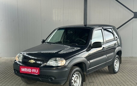 Chevrolet Niva I рестайлинг, 2017 год, 768 000 рублей, 3 фотография