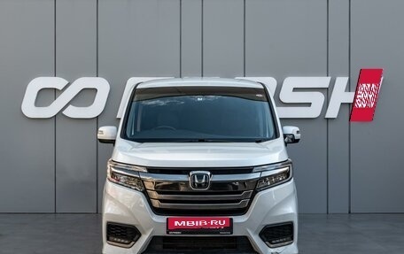 Honda Stepwgn IV, 2019 год, 2 420 000 рублей, 3 фотография