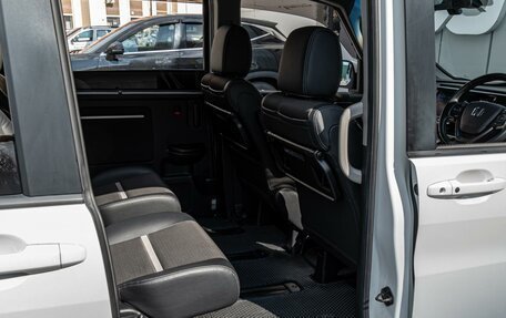 Honda Stepwgn IV, 2019 год, 2 420 000 рублей, 13 фотография