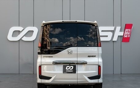 Honda Stepwgn IV, 2019 год, 2 420 000 рублей, 4 фотография