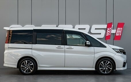 Honda Stepwgn IV, 2019 год, 2 420 000 рублей, 5 фотография