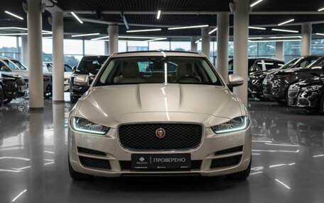 Jaguar XE I рестайлинг, 2015 год, 1 790 000 рублей, 3 фотография
