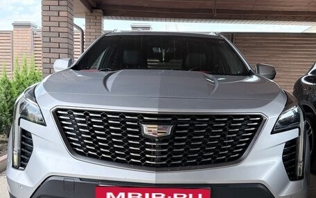 Cadillac XT4 I, 2019 год, 2 950 000 рублей, 4 фотография