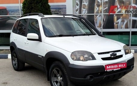 Chevrolet Niva I рестайлинг, 2018 год, 720 000 рублей, 3 фотография