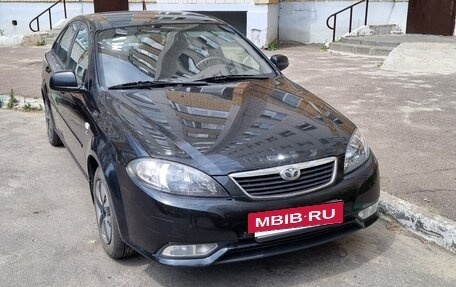 Daewoo Gentra II, 2015 год, 680 000 рублей, 2 фотография