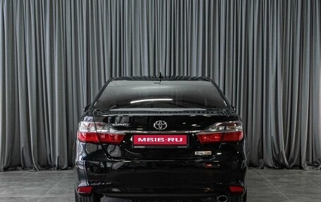 Toyota Camry, 2017 год, 1 899 000 рублей, 4 фотография