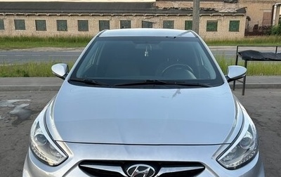 Hyundai Solaris II рестайлинг, 2014 год, 1 090 000 рублей, 1 фотография