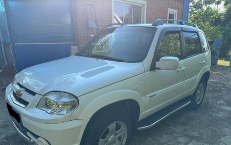 Chevrolet Niva I рестайлинг, 2011 год, 740 000 рублей, 10 фотография