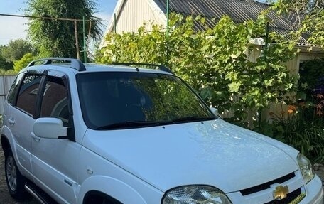Chevrolet Niva I рестайлинг, 2011 год, 740 000 рублей, 9 фотография