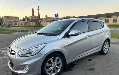Hyundai Solaris II рестайлинг, 2014 год, 1 090 000 рублей, 3 фотография