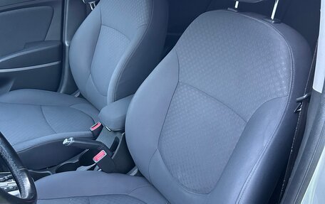 Hyundai Solaris II рестайлинг, 2014 год, 1 090 000 рублей, 13 фотография