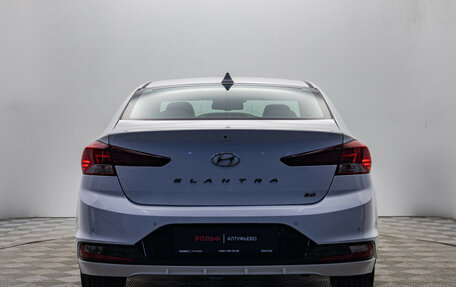 Hyundai Elantra VI рестайлинг, 2019 год, 1 840 000 рублей, 4 фотография