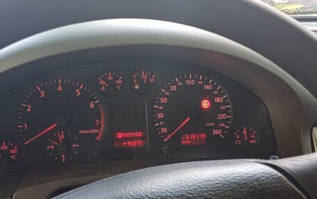 Audi A6, 1998 год, 250 000 рублей, 4 фотография