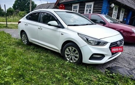 Hyundai Solaris II рестайлинг, 2019 год, 3 фотография