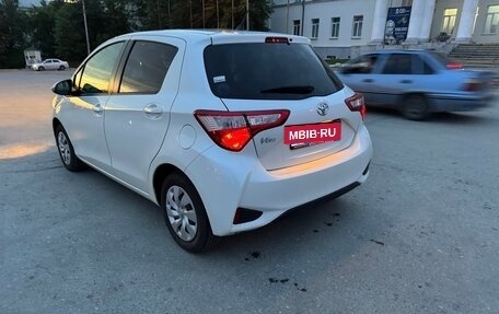 Toyota Vitz, 2019 год, 1 150 000 рублей, 8 фотография
