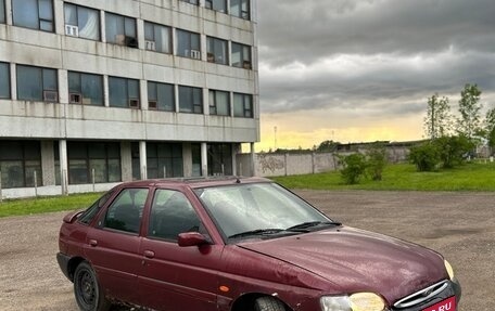 Ford Escort V, 1996 год, 110 000 рублей, 3 фотография