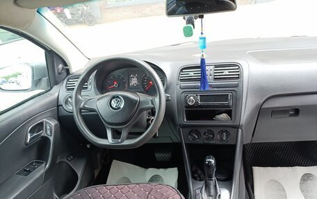Volkswagen Polo VI (EU Market), 2017 год, 600 000 рублей, 6 фотография