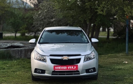 Chevrolet Cruze II, 2011 год, 800 000 рублей, 3 фотография