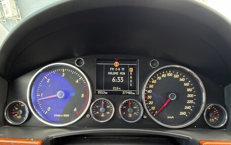 Volkswagen Touareg III, 2006 год, 895 000 рублей, 40 фотография