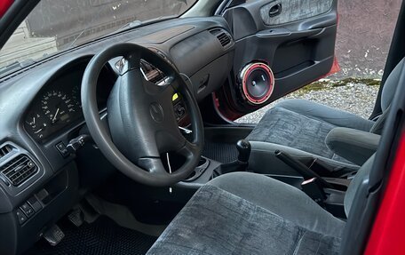 Mazda 626, 1998 год, 280 000 рублей, 13 фотография