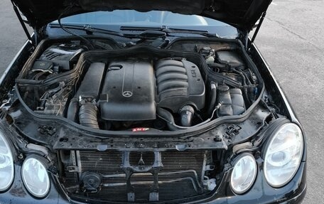 Mercedes-Benz E-Класс, 2004 год, 730 000 рублей, 19 фотография