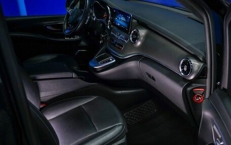 Mercedes-Benz V-Класс, 2020 год, 6 700 000 рублей, 13 фотография