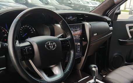 Toyota Fortuner II, 2017 год, 3 070 000 рублей, 22 фотография