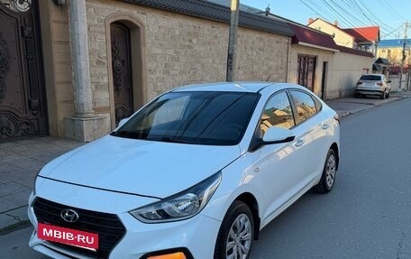 Hyundai Solaris II рестайлинг, 2017 год, 799 000 рублей, 4 фотография