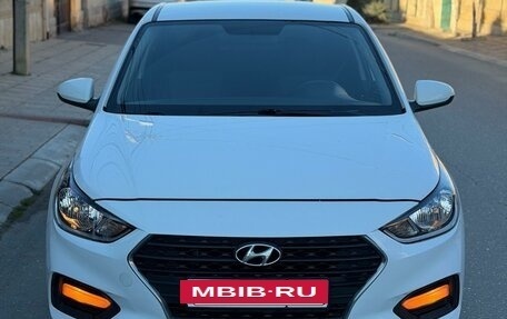Hyundai Solaris II рестайлинг, 2017 год, 799 000 рублей, 3 фотография