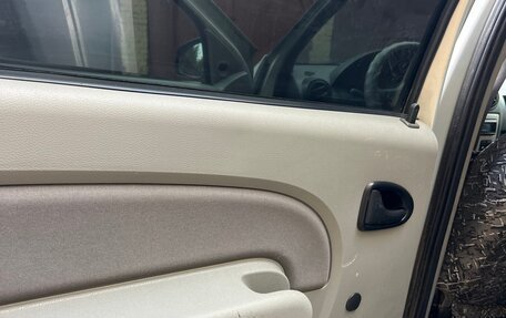 Renault Logan I, 2008 год, 240 000 рублей, 13 фотография