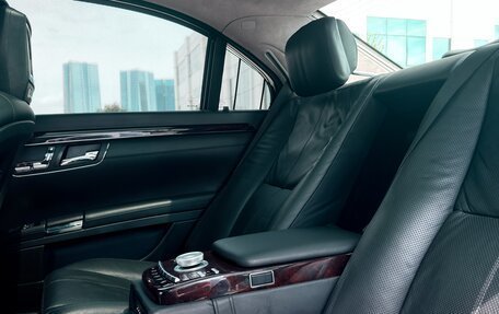 Mercedes-Benz S-Класс, 2007 год, 1 350 000 рублей, 28 фотография