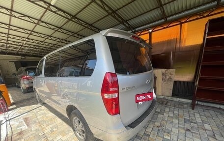 Hyundai Grand Starex Grand Starex I рестайлинг 2, 2008 год, 1 120 000 рублей, 5 фотография