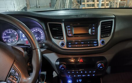 Hyundai Tucson III, 2016 год, 2 300 000 рублей, 8 фотография