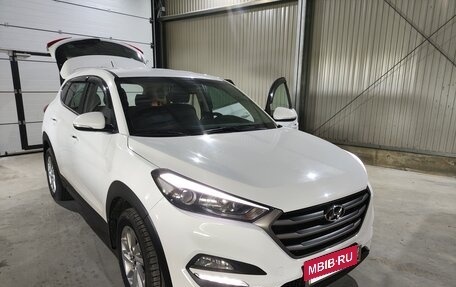 Hyundai Tucson III, 2016 год, 2 300 000 рублей, 2 фотография