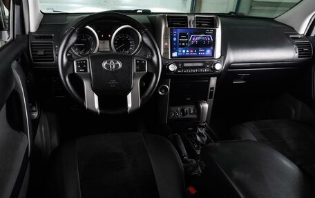 Toyota Land Cruiser Prado 150 рестайлинг 2, 2012 год, 2 760 000 рублей, 6 фотография