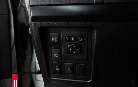 Toyota Land Cruiser Prado 150 рестайлинг 2, 2012 год, 2 760 000 рублей, 12 фотография